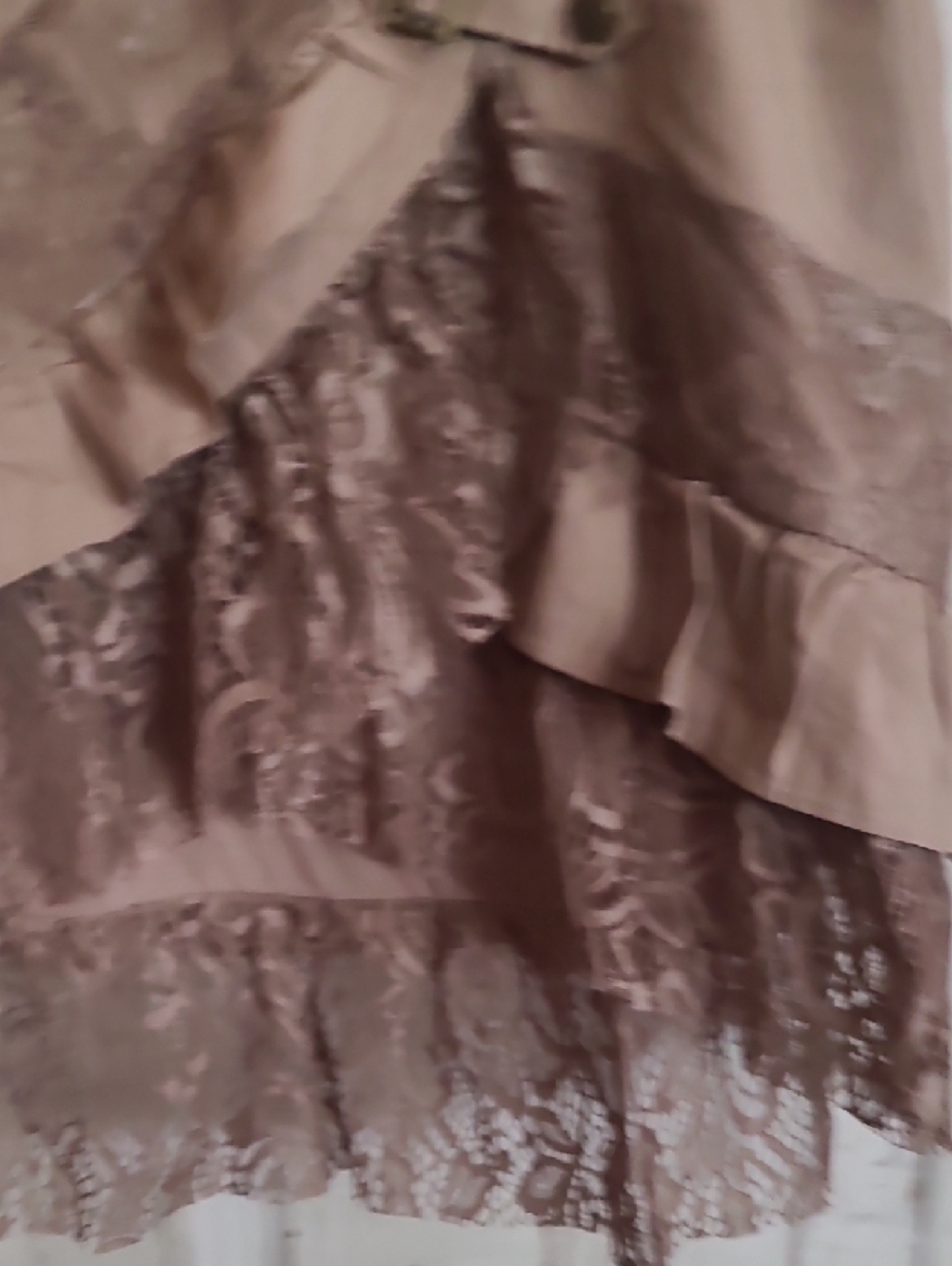 VENUS Taupe Lace-Trim High-Low Skirt with Buckle Accents - Picture 4 of 6